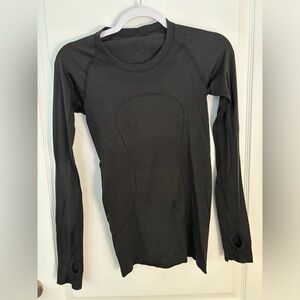 Lululemon long Sleeve Swiftly